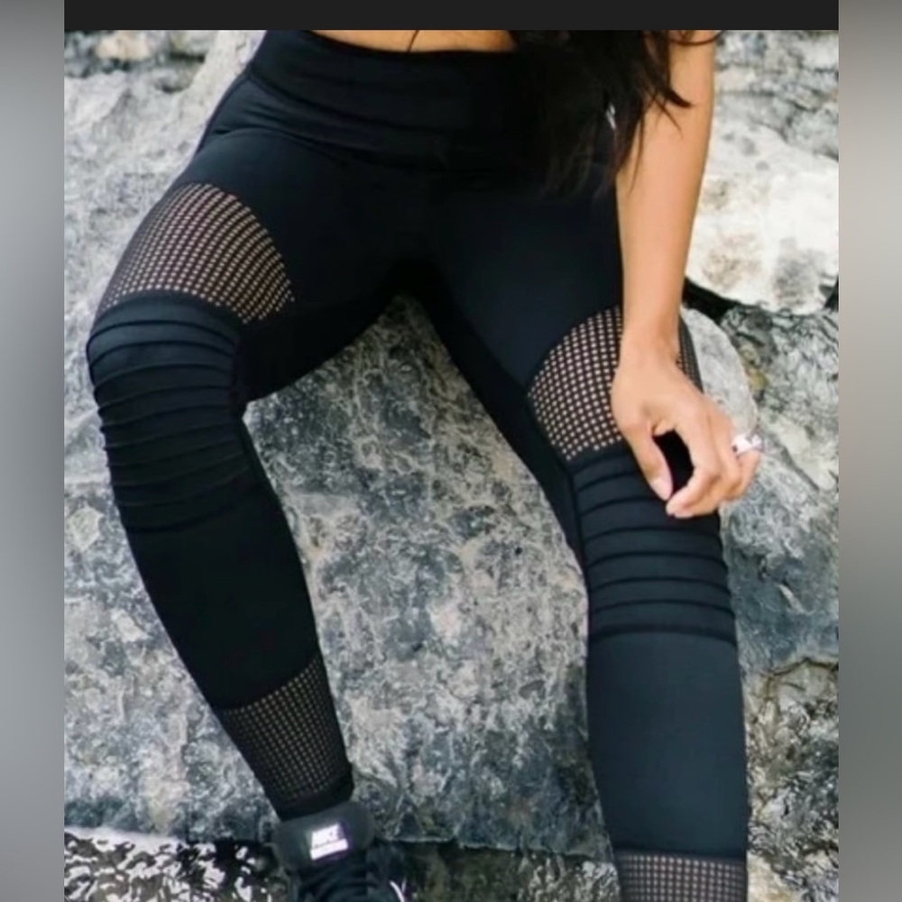 Zyia Black Mesh Panel Leggings